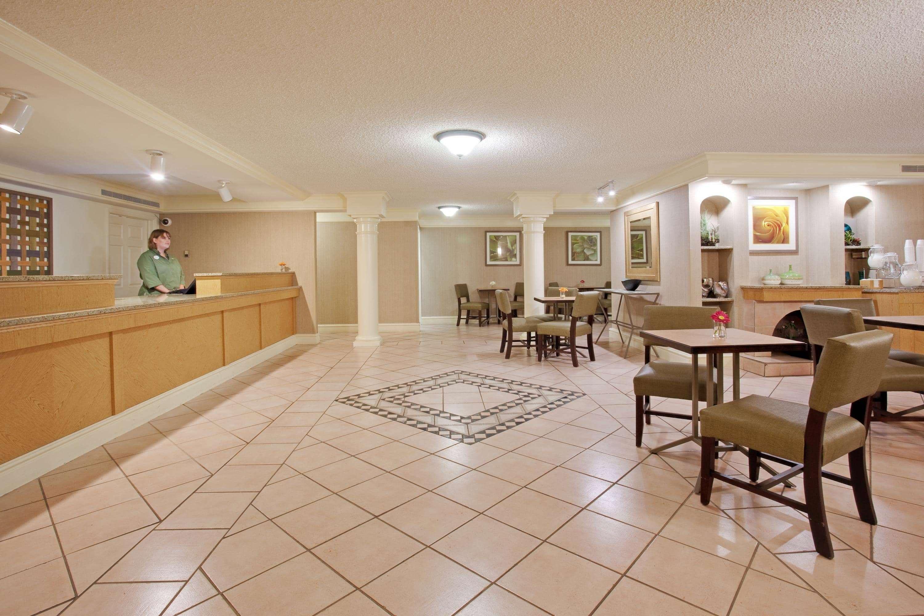 La Quinta Inn By Wyndham Denver Central エクステリア 写真