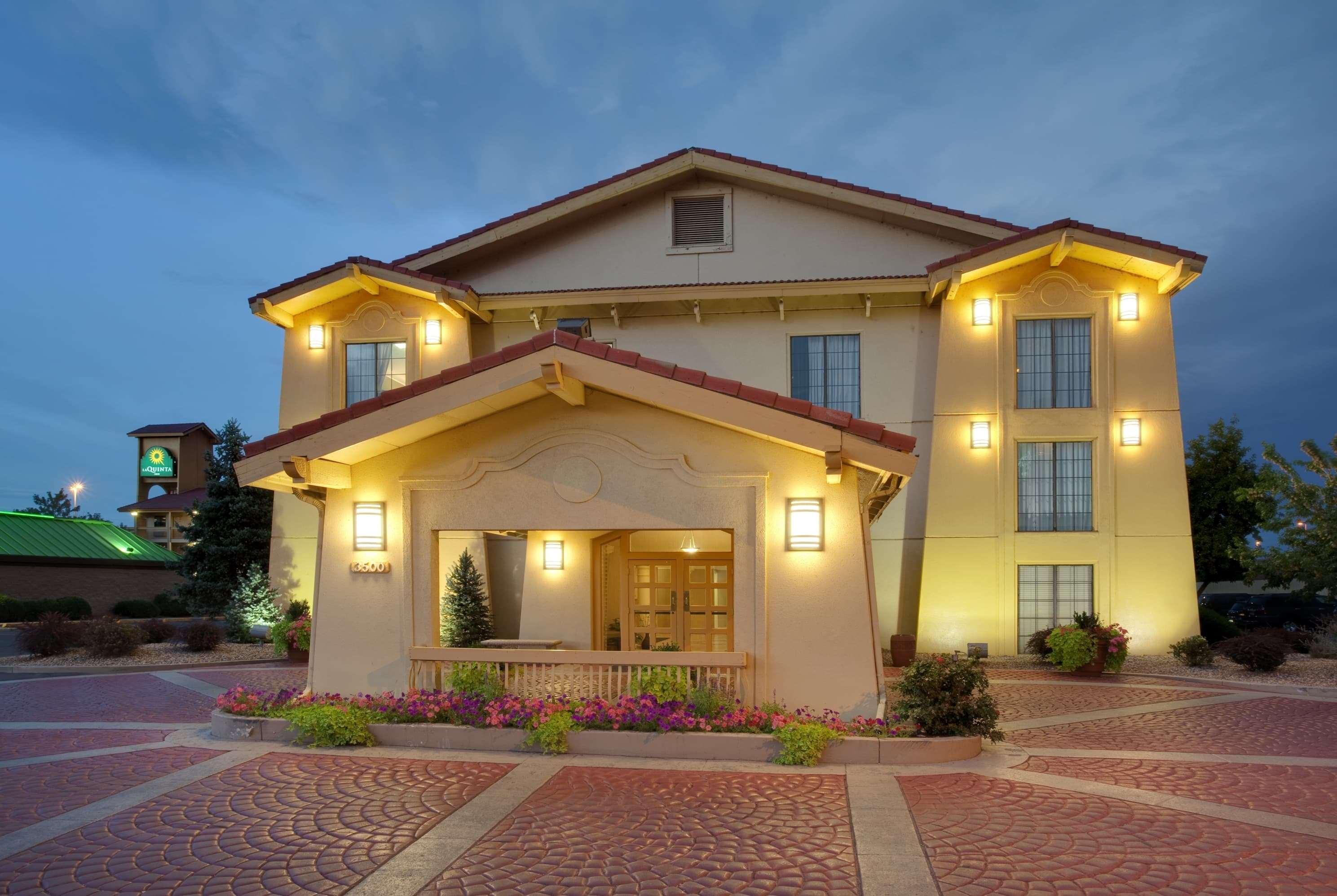 La Quinta Inn By Wyndham Denver Central エクステリア 写真
